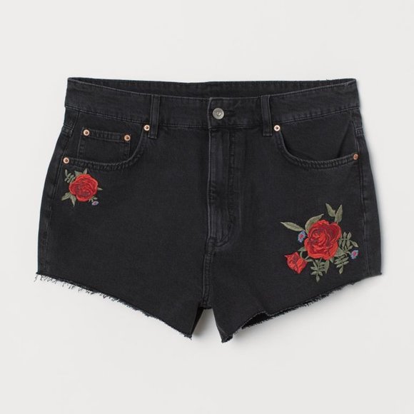 NWT H&M Women 6 Rose Embroidered High Rise Black Denim Shorts Cut Off Raw Hem - Picture 1 of 6